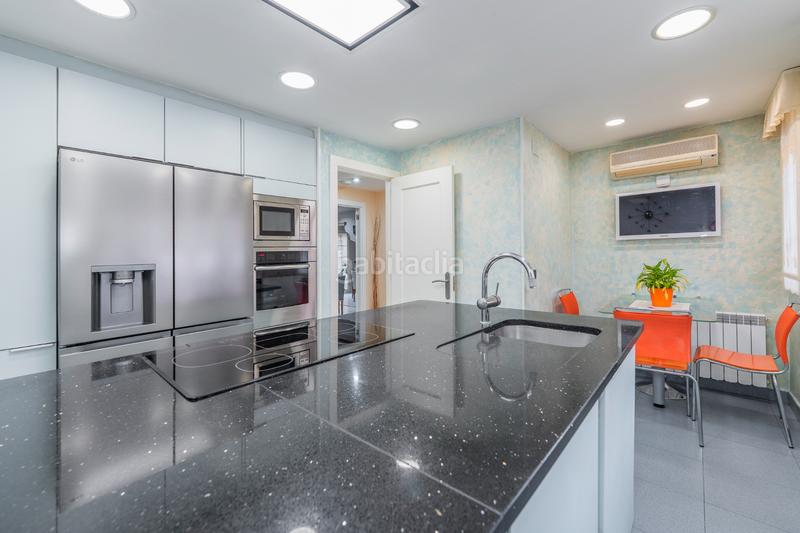 Foto 28579bb8-198c-4ccf-9287-94e8f7d52560. Reihenhaus mit heizung in Algete centro Algete