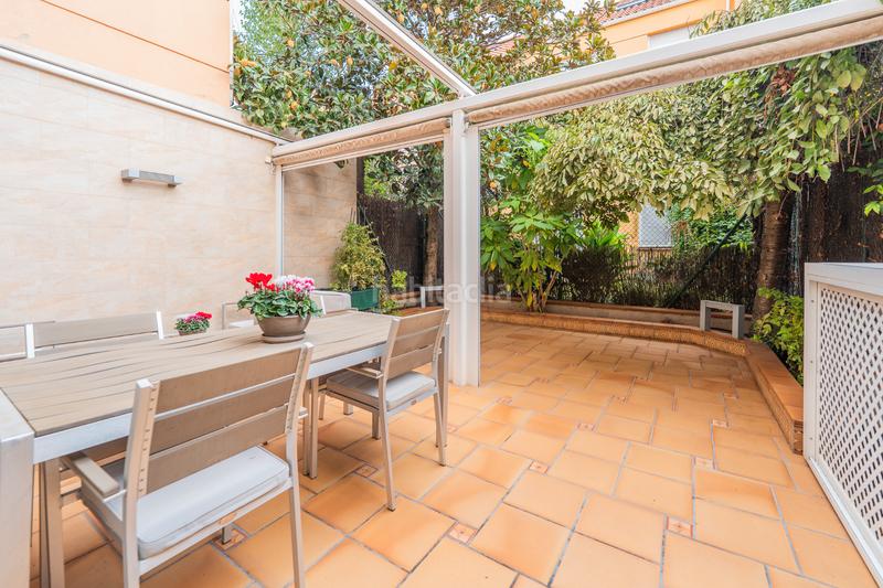 Foto df78c84f-ee1a-4b1f-923e-4fd4916ab709. Reihenhaus mit heizung in Algete centro Algete