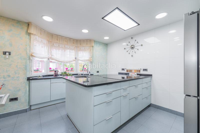 Foto e3f0b656-217d-4e18-8825-d8febaf1de88. Reihenhaus mit heizung in Algete centro Algete