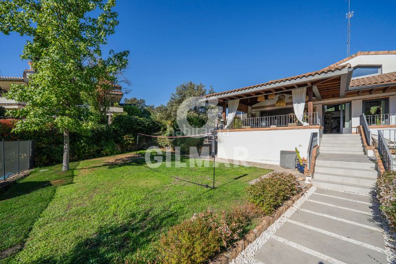 Foto f8918f1f-7027-4a34-a464-01fae0b344dd. Xalet amb piscina a Ciudalcampo