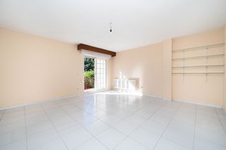 Casa adossada a Ronda de la Constitución