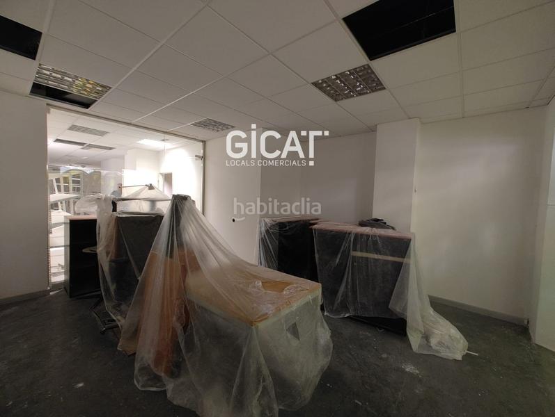 Foto f37bc4cc-adbe-4318-bf9f-ad1fdbbb7d6a. Lloguer local comercial a Dreta de l´Eixample Barcelona