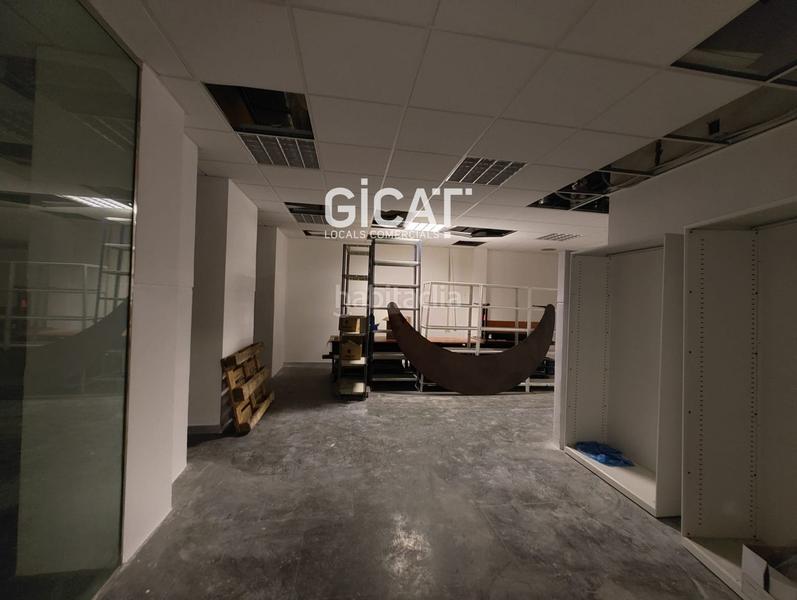 Foto 5371f21f-9eb5-4bfc-8aaf-77f77716b194. Location local commercial dans Dreta de l´Eixample Barcelona