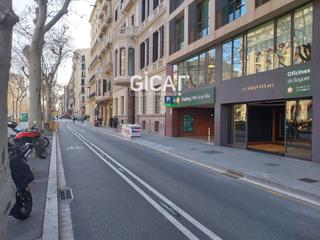 Local Comercial en Gran Via de les Corts Catalanes