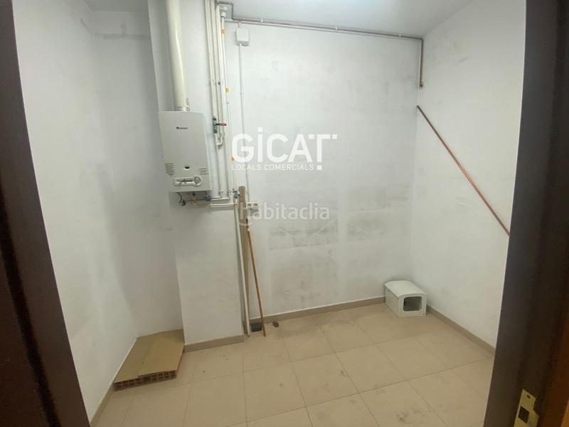 Foto b12c6cad-de04-4c30-8de5-fd5e7e6933c7. Rent business premise in La Bordeta Barcelona