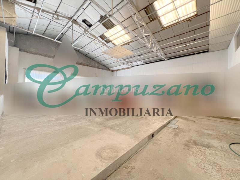 Foto 041028e2-0366-47ea-bd33-fdab9d045857. Industrial building in calle de seúl 16 in Humanes de Madrid