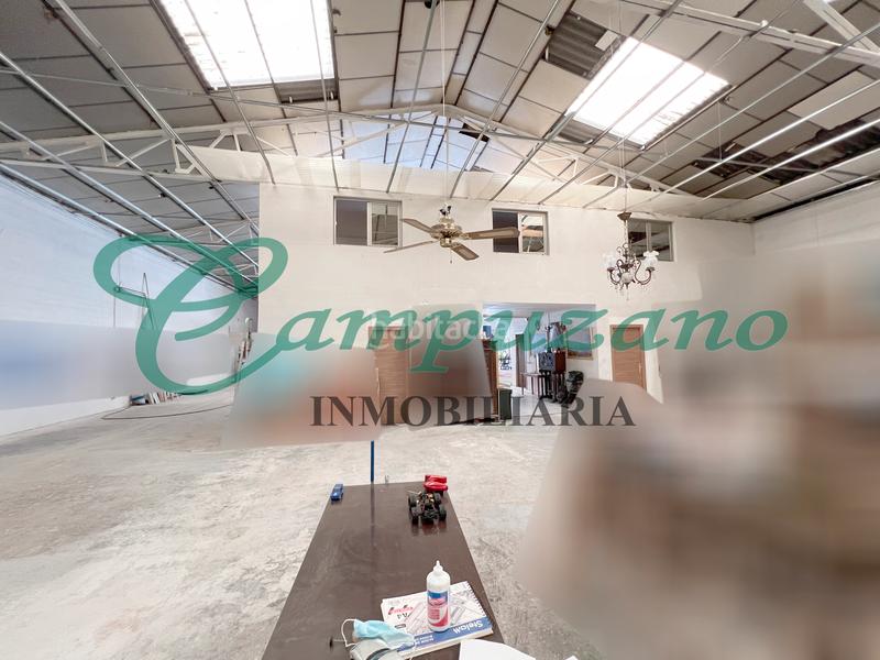 Foto 39aa0564-d312-4922-94c6-8c82355af29c. Industrial building in calle de seúl 16 in Humanes de Madrid