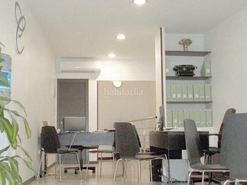 Foto 4bd992c0-127f-4fb1-9ebd-f04bc5d3adff. Industrial building in calle de seúl 16 in Humanes de Madrid