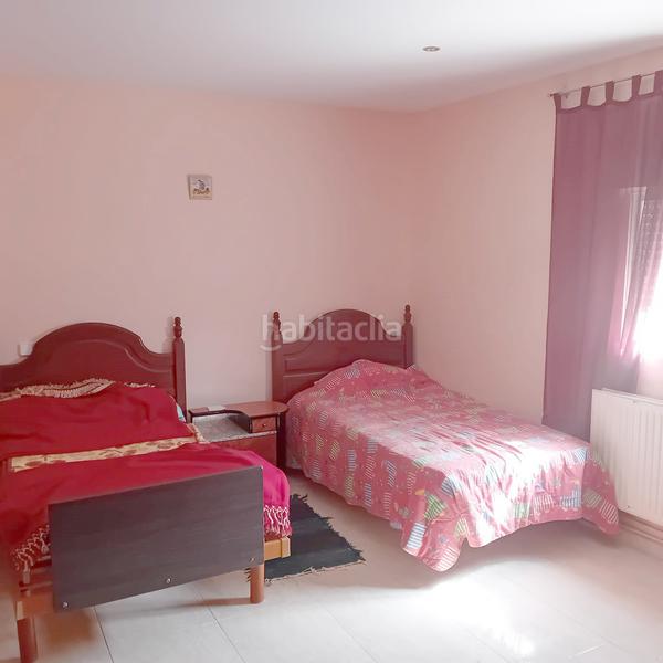 Foto 7d305bab-2758-4dba-813b-e46e94216390. Casa adossada a calle de leon ruiz ruiz 13 a La Montaña - El Cortijo Aranjuez