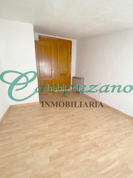 Foto 817252de-ffc8-46a9-b681-54be6220e11c. Pis a calle de la iglesia 6 a Cercedilla