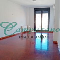 Pis  Calle pintor sorolla 2. Se vende estupendo piso en yeles de mas de 100 metros útiles