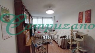 Piso en Calle el greco 10. Se vende piso en mejorada del campo de 4 habitaciones y dos baño