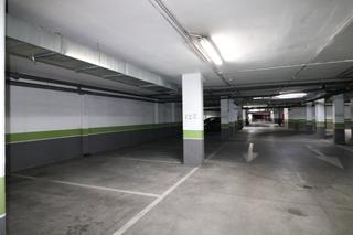 Car parking en Calle magallanes 9