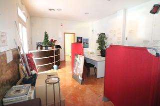 Business premise  Calle maestro turina