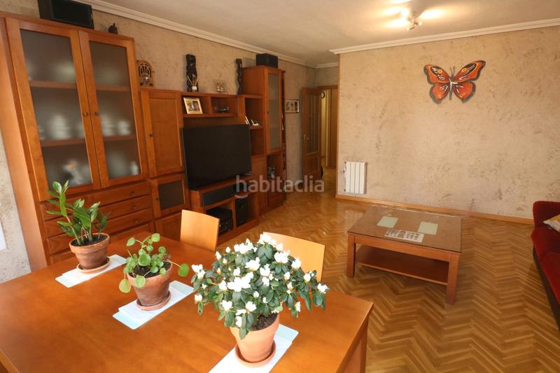 Foto b915f571-083d-4807-8117-f0f84e70b8b1. Piso en El Rosón-Kelvinator Getafe