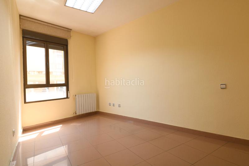 Foto 8e38f34f-39a2-49ba-9bf2-22fd1698729f. Piso en calle madrid 62 en Centro Getafe