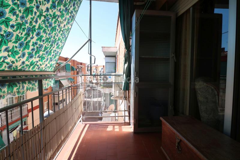Foto 2e8d11bb-cba8-4cfb-bba7-346694ec0f02. Piso en calle torrejón de velasco 8 en San Isidro Getafe