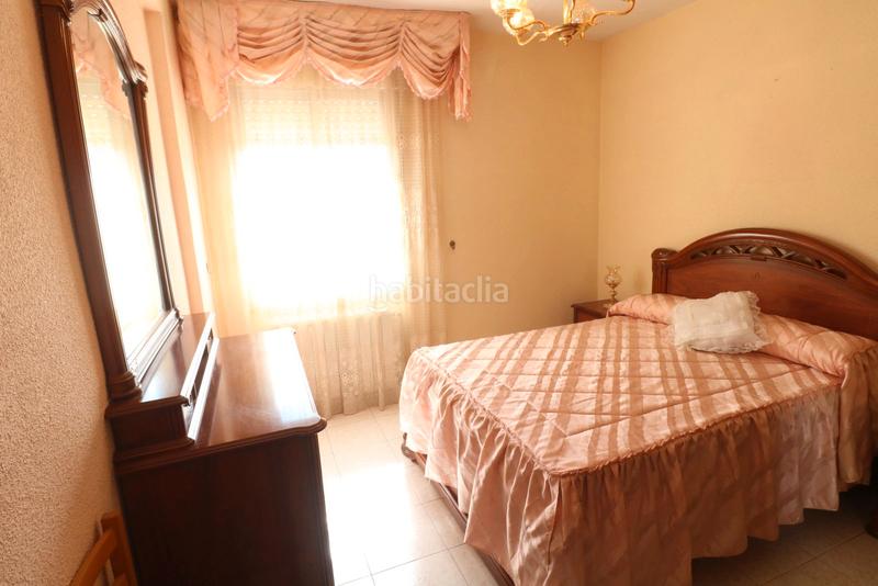 Foto d31fa842-2d96-4ab1-ac38-8202f20720bf. Piso en calle torrejón de velasco 8 en San Isidro Getafe