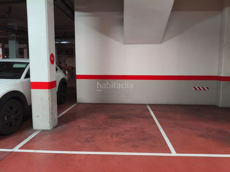 Foto 0a1418ed-4676-4346-bc01-9b58c703dfc8. Parking coche en plaza benjamín palencia 1 en San Isidro Getafe
