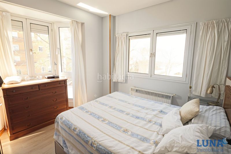 Foto b995f74d-b7cc-4f20-931b-35061e120317. Piso en paseo de la florida 10 en Casa de Campo Madrid