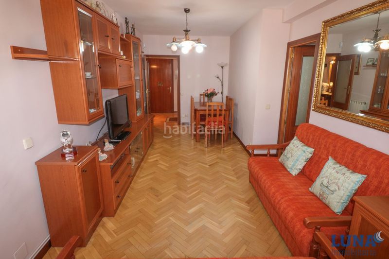 Foto 548c1a76-86f6-4ea9-960a-6e0ee80f7fc7. Pis a calle alicante 7 a Juan de la Cierva Getafe