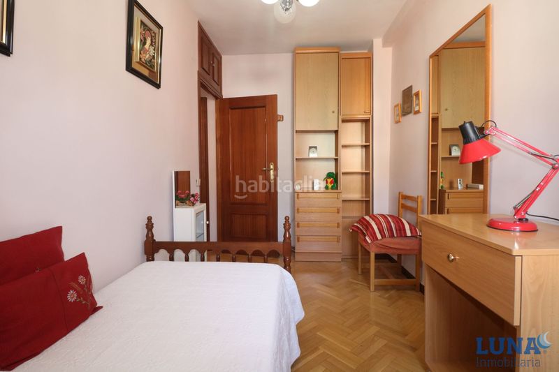 Foto 0adf1a3b-b3d9-4e09-8c38-848e2353bd36. Piso en calle alicante 7 en Juan de la Cierva Getafe