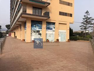 Business premise in Cristofol colom. Sant feliu de guíxolslocal