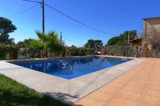 Casa a Carrer alzina 11. Treumal con vista al mar