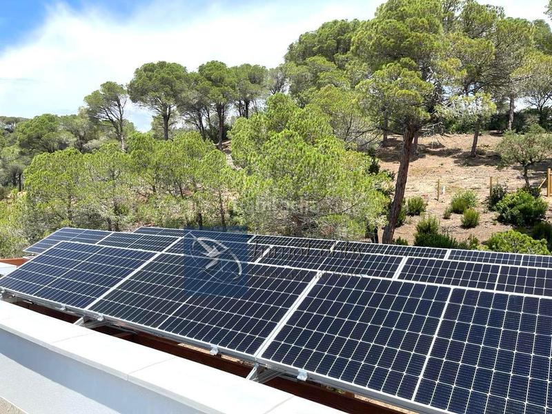 Foto 2a715367-30f3-41f3-bd36-7e5ec8ec683c. Chalet avec chauffage parking piscine dans Lloret Verd - Els Pinars Lloret de Mar