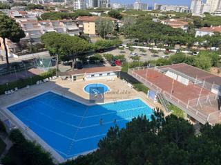 Lloguer Apartament  Avinguda mediterrania. Platja daroapartamento