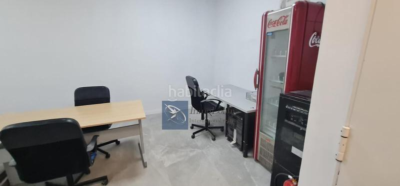 Foto 6a9e8045-c7ce-4483-b1ee-a7ccac7f4eb0. Office space in Centre Santa Coloma de Gramenet