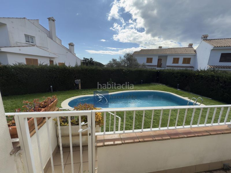 Foto 4499474a-90b2-4fd4-8f51-c63dba78324c. Casa adossada amb calefacció aparcament piscina a S´Agaró