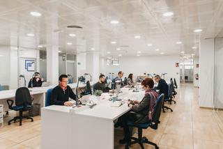 Lloguer Oficina a Al-9029 17. Puesto de trabajo en coworking