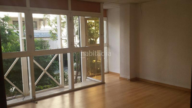 Foto 35976652-d89c-41d0-8c55-881ef60e72c5. Alquiler oficina en Pabellón - Estación - El Corte Inglés Ejido (El)