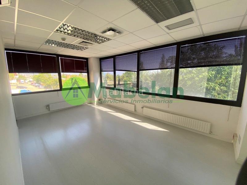 Foto 3cb7dcad-4448-4a48-bff5-163258876b2f. Location bureau avec chauffage parking dans Marazuela-El Torreón Rozas de Madrid (Las)