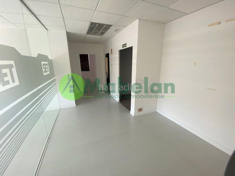 Foto d339ede2-1adb-4ab8-a301-82c12daa969f. Location bureau avec chauffage parking dans Marazuela-El Torreón Rozas de Madrid (Las)