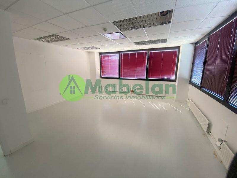 Foto d56e9a36-fa0d-4bd2-bb35-eafcb7bf0b75. Location bureau avec chauffage parking dans Marazuela-El Torreón Rozas de Madrid (Las)