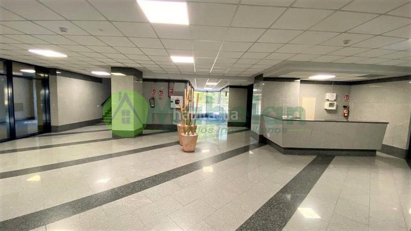 Foto f8b4b139-c76b-4311-994c-6efeede766cf. Alquiler oficina las rozas, el pinar. oficina de 171m2, muy luminosa, primera planta en edificio representativo. en Rozas de Madrid (Las)