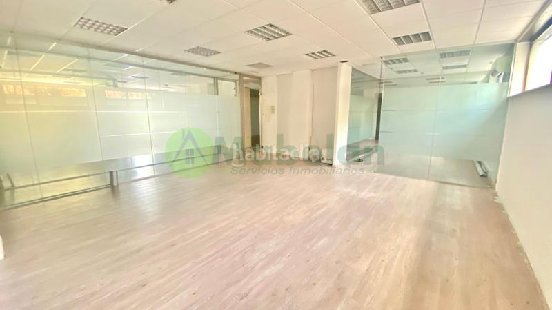 Foto 3ab8e244-f97d-41fc-98e3-a470369fd1fa. Location bureau avec chauffage dans Las Matas-Peñascales Rozas de Madrid (Las)