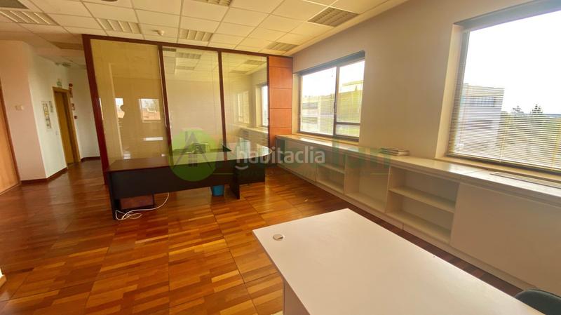 Foto 2f3776d6-16db-47a6-b5e1-9636ba10dbc6. Location bureau avec chauffage dans Las Matas-Peñascales Rozas de Madrid (Las)