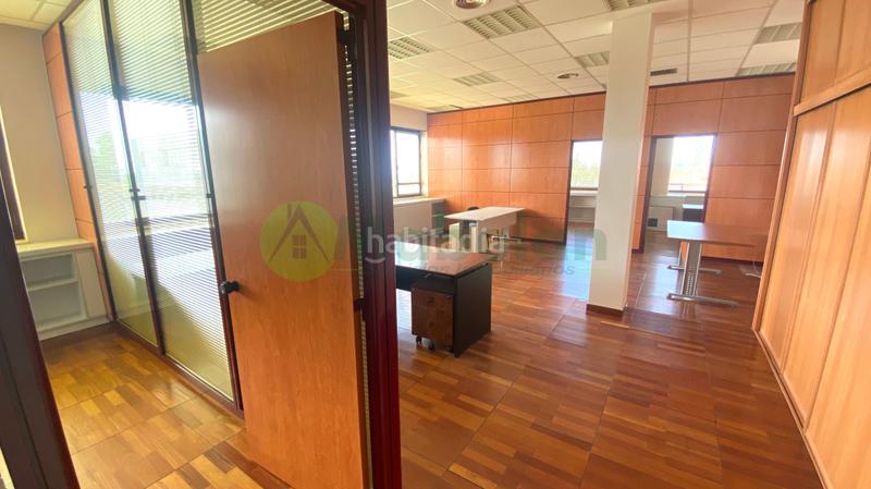 Foto 7e7e0e61-2428-4137-bff1-2923d850c5d1. Location bureau avec chauffage dans Las Matas-Peñascales Rozas de Madrid (Las)