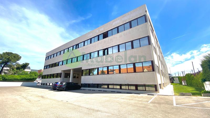 Foto 1dc2e6b7-7850-44b4-bc9e-a21894b7c66a. Miete büro mit heizung in Las Matas-Peñascales Rozas de Madrid (Las)