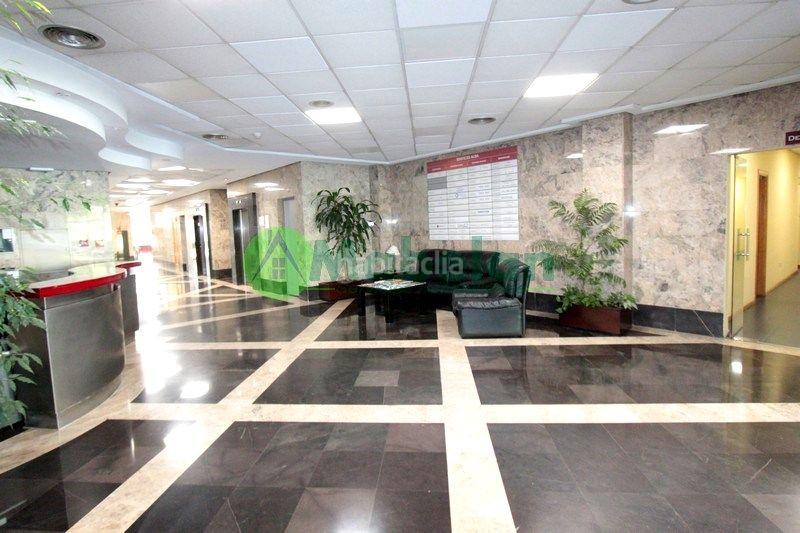 Foto 7c6cecf2-4659-4c1c-9e30-a5439f1d11c2. Rent office space with heating in Las Matas-Peñascales Rozas de Madrid (Las)