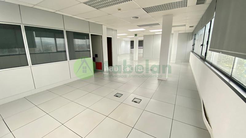 Foto 81999b01-b3ed-4f78-800b-7d14e97491b0. Location bureau avec parking dans El Pinar-Punta Galea Rozas de Madrid (Las)