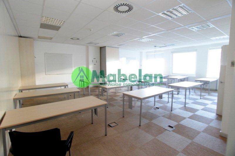 Foto 0710ff89-1c14-49c4-b0ee-58c65d82f838. Affitto ufficio con riscaldamento in Parque Empresarial Rozas de Madrid (Las)