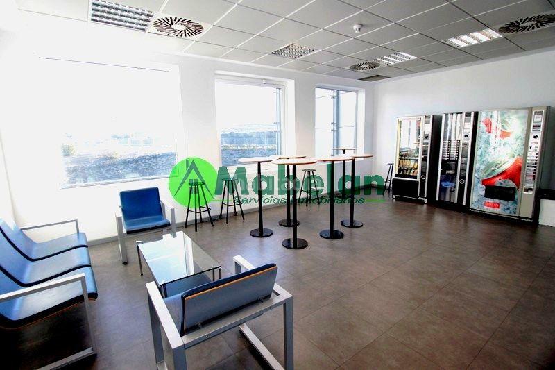 Foto a5fa1663-36b8-41a2-8839-462a7432b258. Location bureau avec chauffage dans Parque Empresarial Rozas de Madrid (Las)