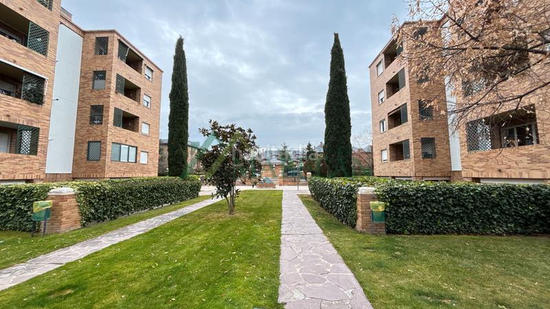Foto e1b7dac0-be8c-4fe8-b63d-bb3638cc18c3. Appartamento con riscaldamento piscina in Golf-El Carralero Majadahonda