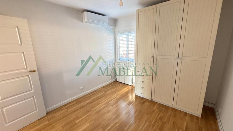 Foto 010ef222-9374-471e-b6cc-e0dd41a48620. Casa a schiera con camino riscaldamento parcheggio piscina in Rozas de Madrid (Las)