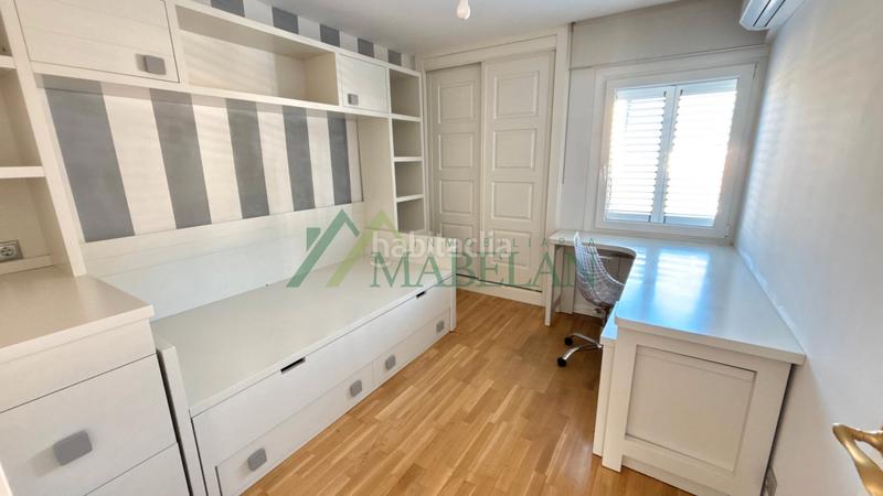 Foto dd2fca55-8b7f-4d5f-85df-09636dce702f. Casa a schiera con camino riscaldamento parcheggio piscina in Rozas de Madrid (Las)