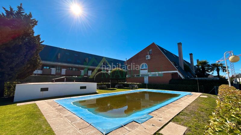 Foto 30ea744b-d89c-4c58-87c7-17125d89e7d3. Reihenhaus mit kamin heizung parking pool in Las Matas-Peñascales Rozas de Madrid (Las)